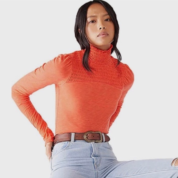 Orange Free People/ We the Free Turtle Neck Size XS no stains - Picture 3 of 8